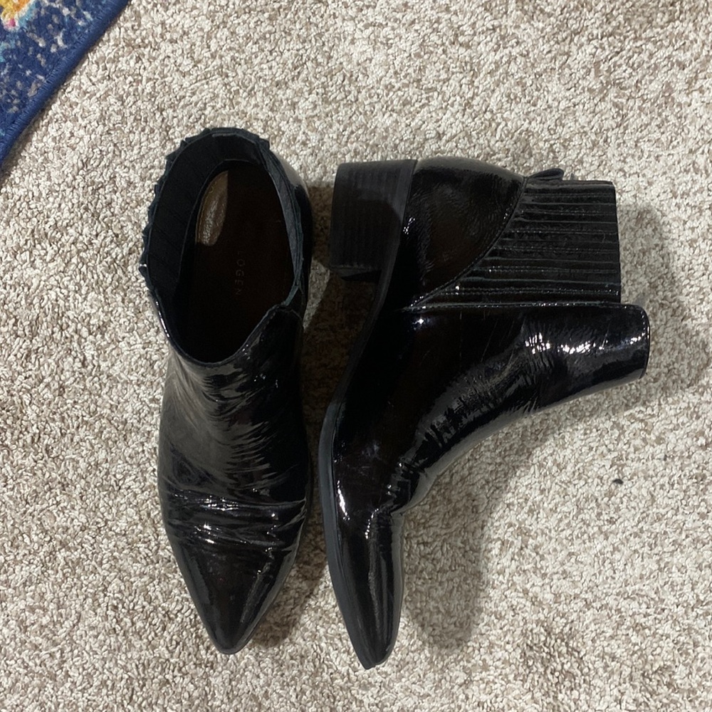 Halogen Black booties